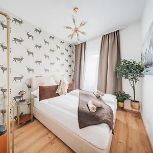 The Peak By Home1 Hostel